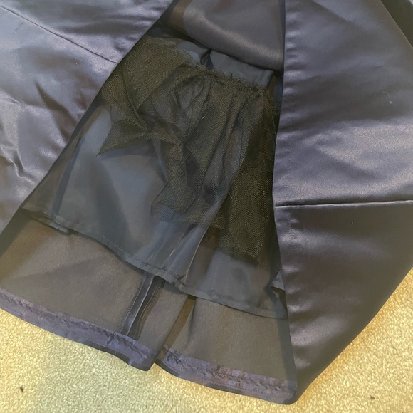 Gorgeous Purple Max and Cleo Cocktail Dress - Picture 4 of 6